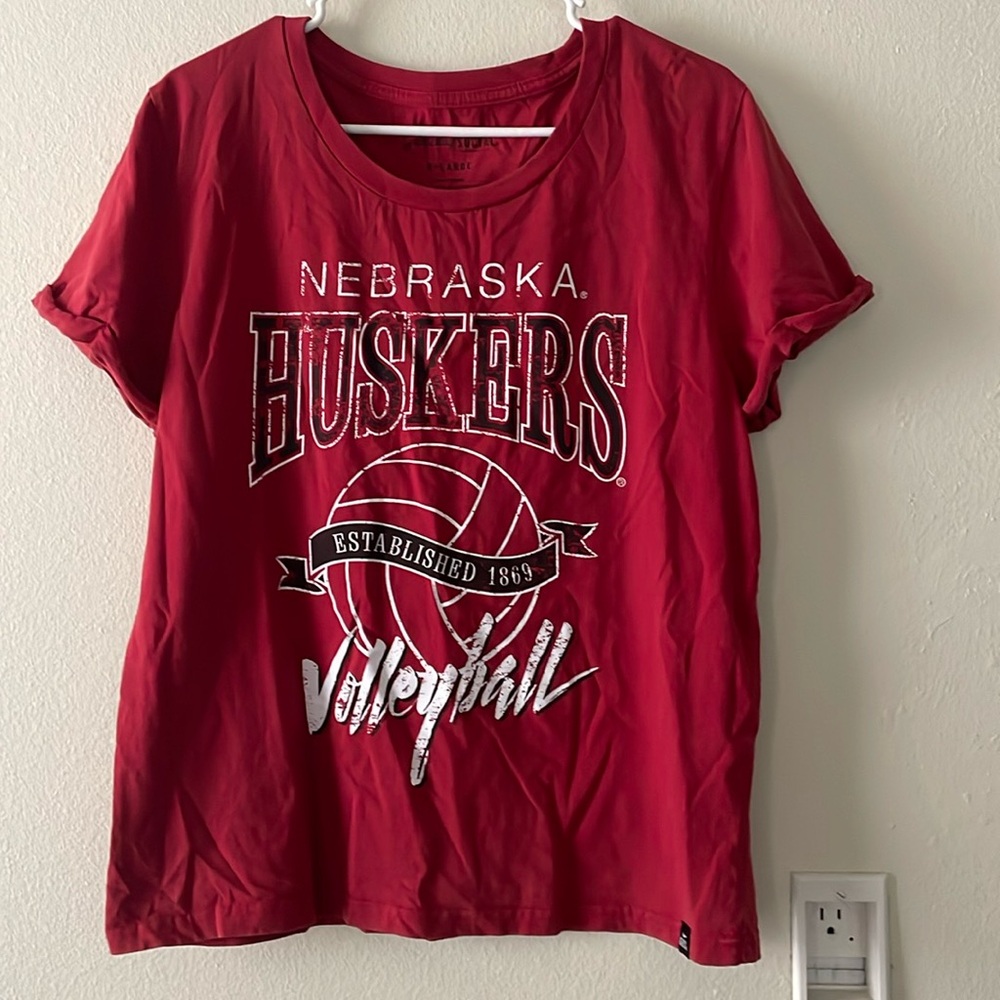 Gameday Social Nebraska Women’s Volleyball Shirt XL